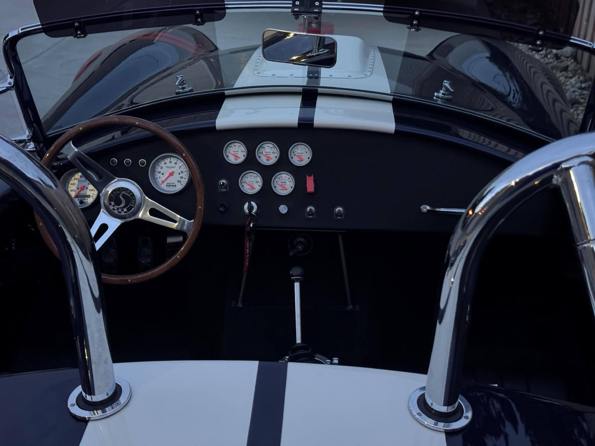 2025 Car Photo